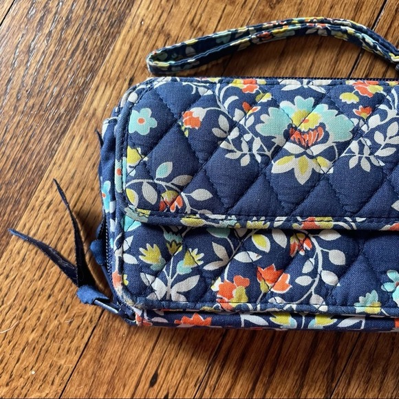 Vera Bradley Chandelier Floral Wristlet Wallet Blue - Picture 2 of 10